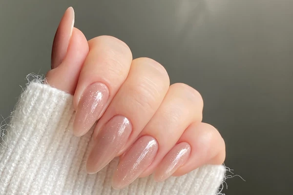 LUMIÈRE STUDIO​ Esmalteria Express. Atendimento rápido sem comprometer a qualidade. Atendemos por ordem de chegada ou agendamento.